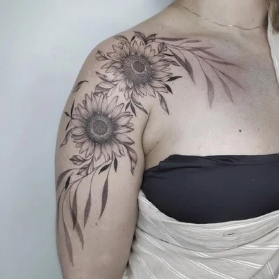 Vivian Turini tattoo 020