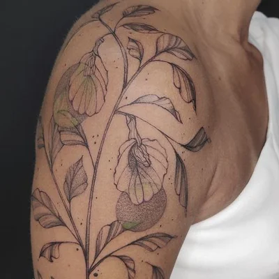 Vivian Turini tattoo 021