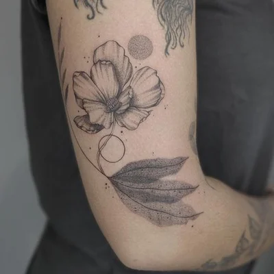 Vivian Turini tattoo 027