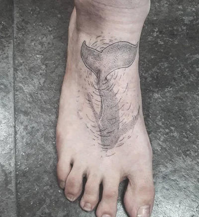 Vivian Turini tattoo 042