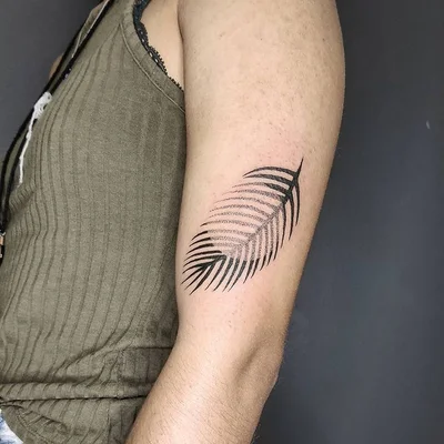 Vivian Turini tattoo 045