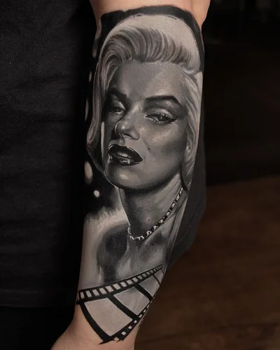 Viktor László tattoo 035