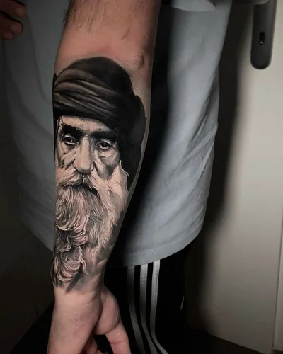 Viktor László tattoo 042