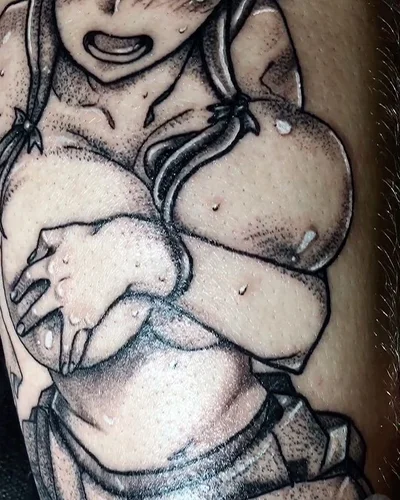 Mila Gladkova tattoo 017