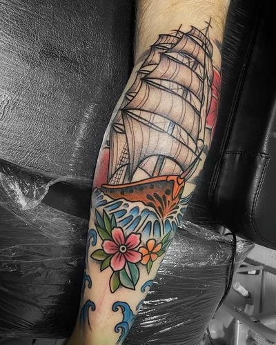 Alexander Ginzell tattoo 010