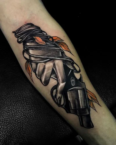 Alexander Ginzell tattoo 011