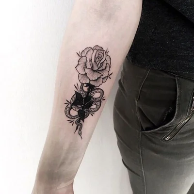 Victoria Ovsyannikova tattoo 016