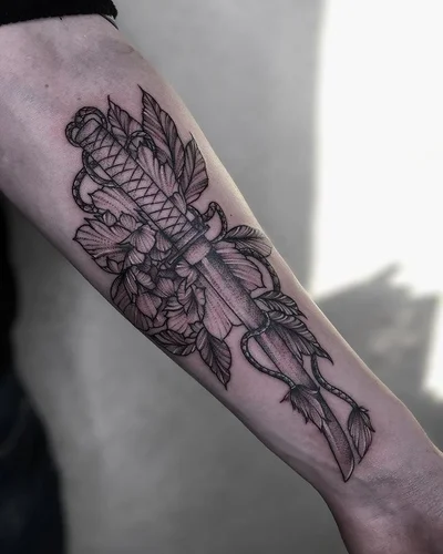 Victoria Ovsyannikova tattoo 019