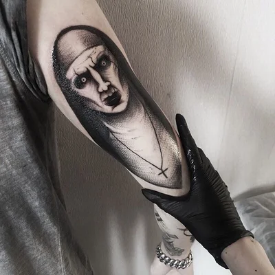 Victoria Ovsyannikova tattoo 025