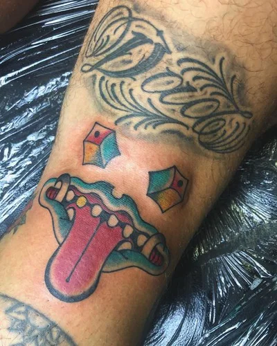 Von Long tattoo 018