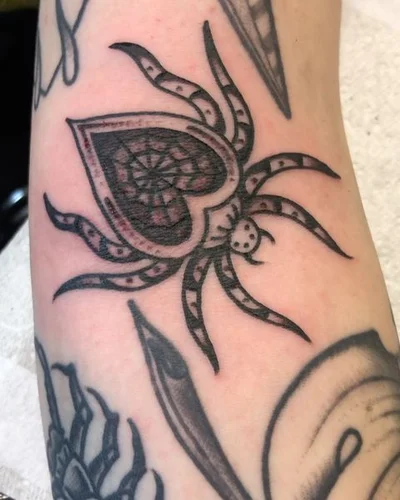 Von Long tattoo 045