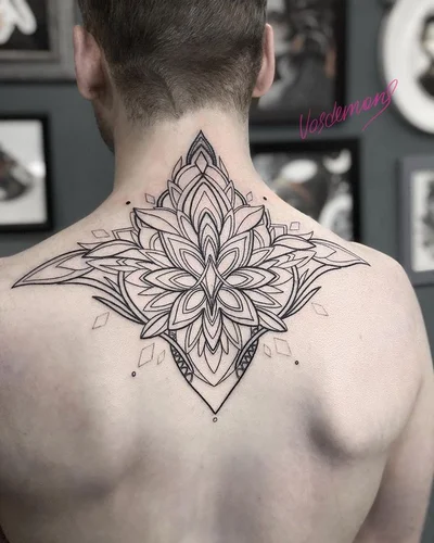 Samantha Vos tattoo 021