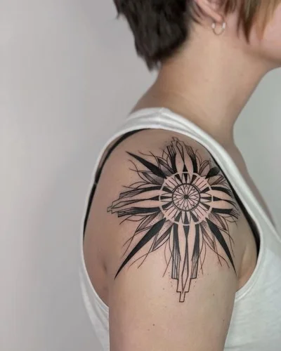 Samantha Vos tattoo 022