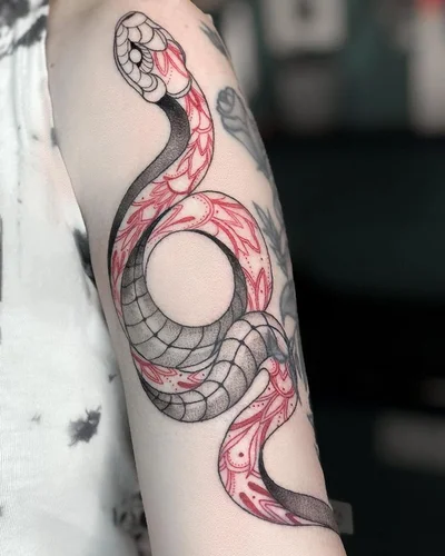 Samantha Vos tattoo 027