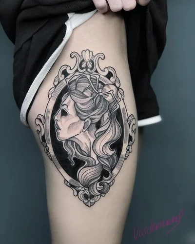 Samantha Vos tattoo 030