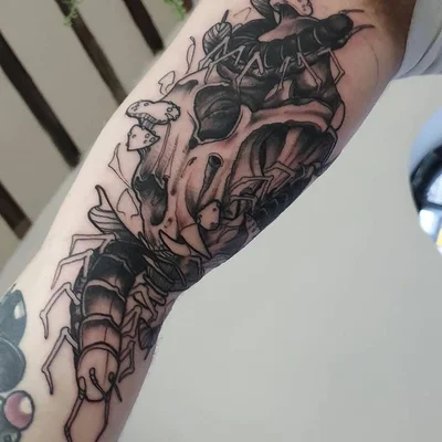 Ryan Wild tattoo 035