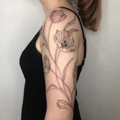 Vitoria Vilela tattoo 019