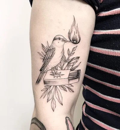 Vitoria Vilela tattoo 029