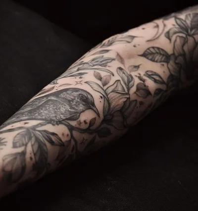 Vlada Vysotskaya tattoo 009