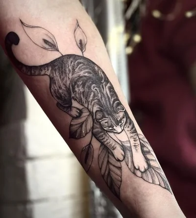 Vlada Vysotskaya tattoo 018