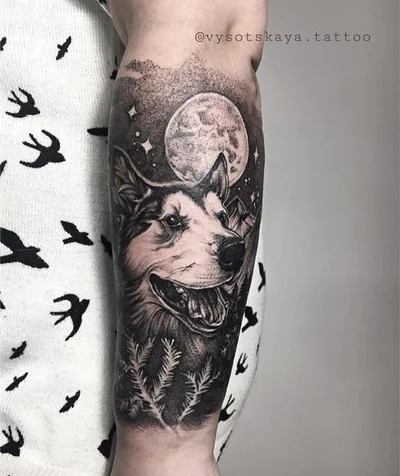 Vlada Vysotskaya tattoo 025