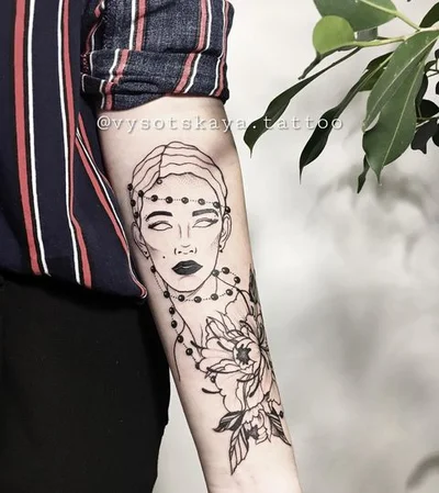 Vlada Vysotskaya tattoo 036