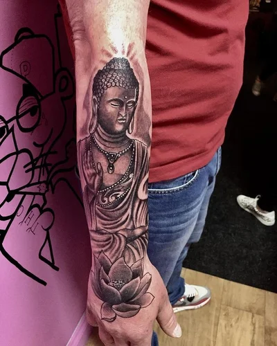 Jake Wadman tattoo 045