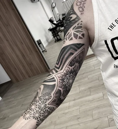 Lukasz Weidemann tattoo 010