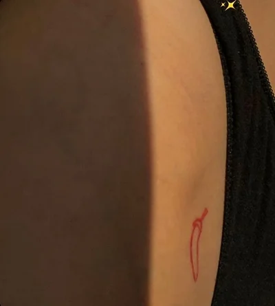 Pascale Davies tattoo 011