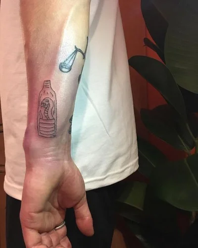Pascale Davies tattoo 023