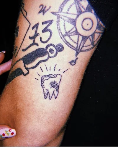 Pascale Davies tattoo 025