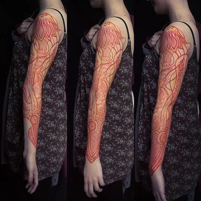 Jasmine Shadbolt tattoo 010