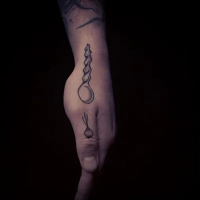 Jasmine Shadbolt tattoo 044