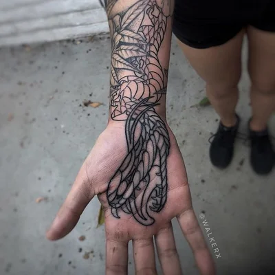 Mark Walker tattoo 050