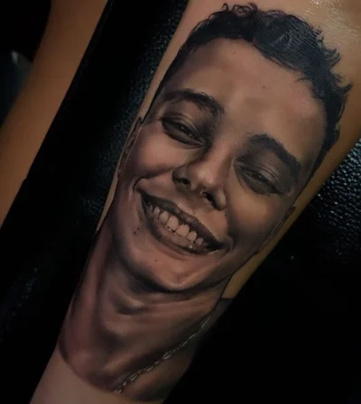 Wallace tattoo 048
