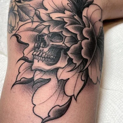 Alex Harris tattoo 016