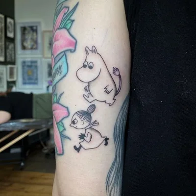 Sarah Whitehouse tattoo 011
