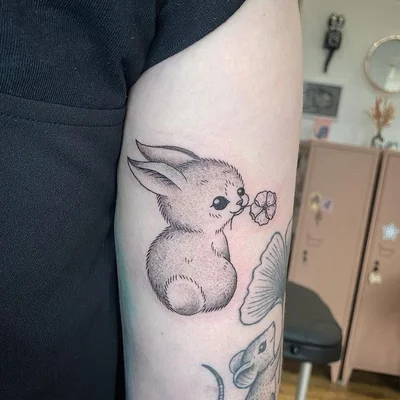 Sarah Whitehouse tattoo 020