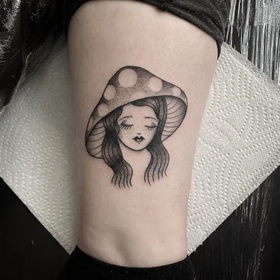Sarah Whitehouse tattoo 034
