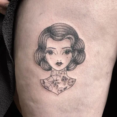 Sarah Whitehouse tattoo 039