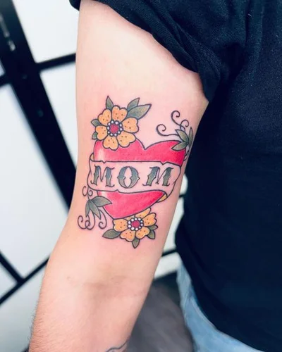 Wendy Alvarez tattoo 022