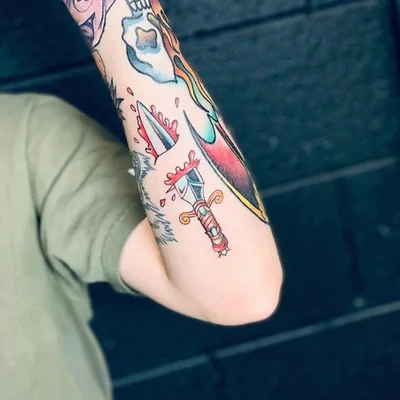 Wendy Alvarez tattoo 037