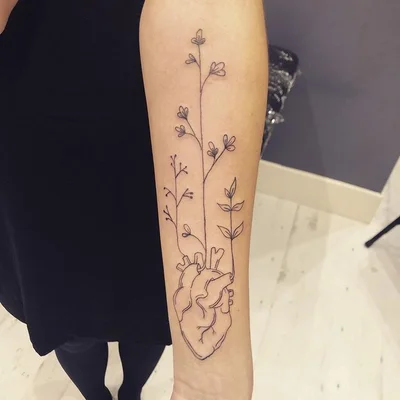 Aimee Williamson tattoo 012