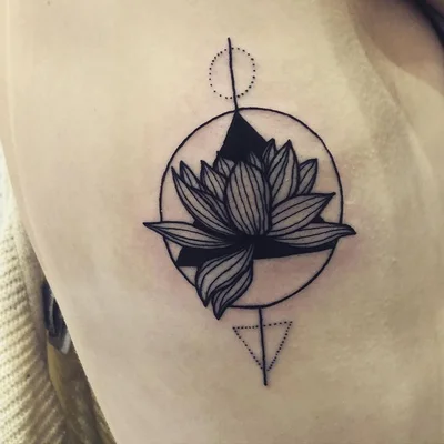Aimee Williamson tattoo 020