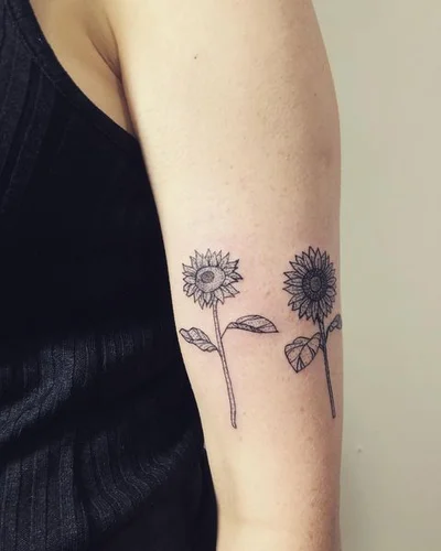 Aimee Williamson tattoo 030