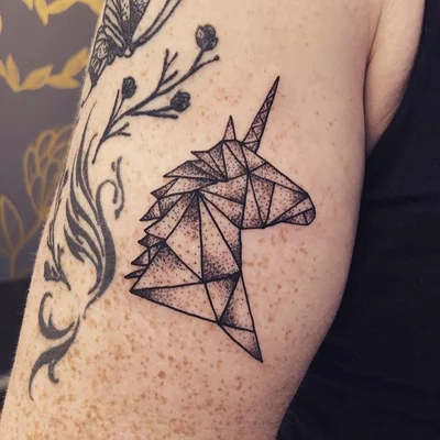 Aimee Williamson tattoo 033