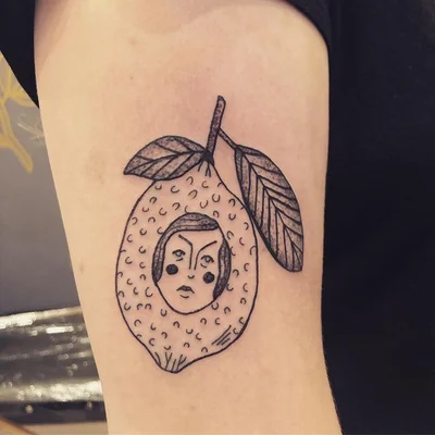 Aimee Williamson tattoo 042