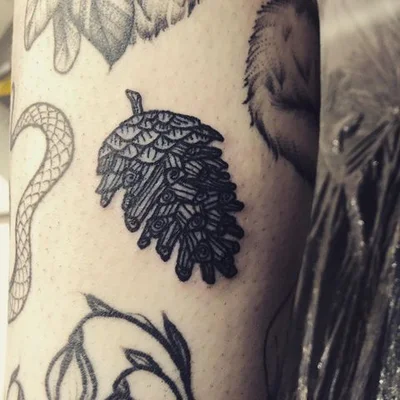 Aimee Williamson tattoo 048