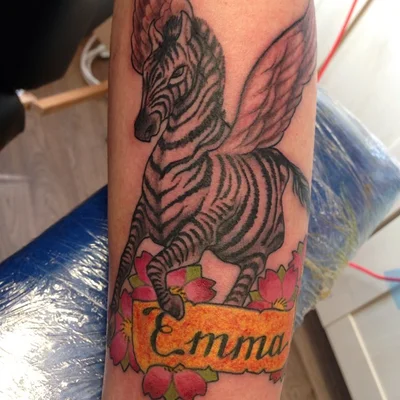 Wendy Brown tattoo 008