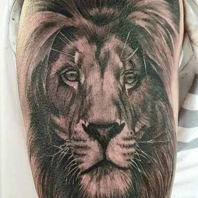 Wendy Brown tattoo 042